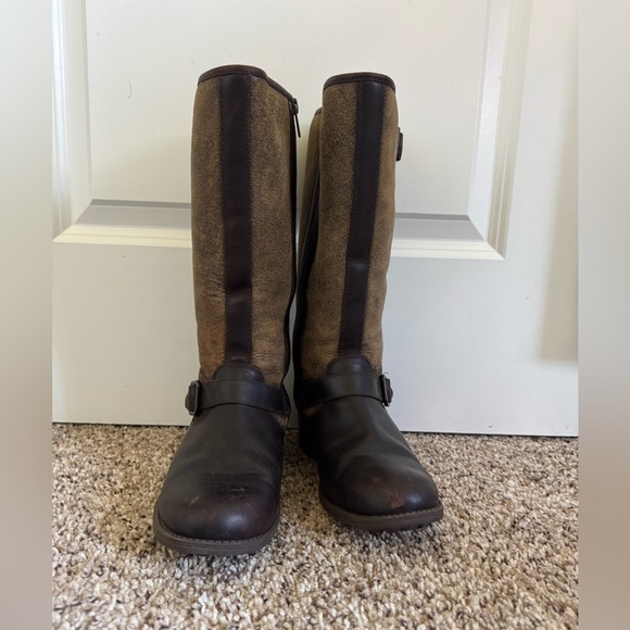 Ugg Chancery Boot - Picture 2 of 10